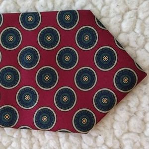Burberrys of London Vintage Red/Green Foulard Silk Tie